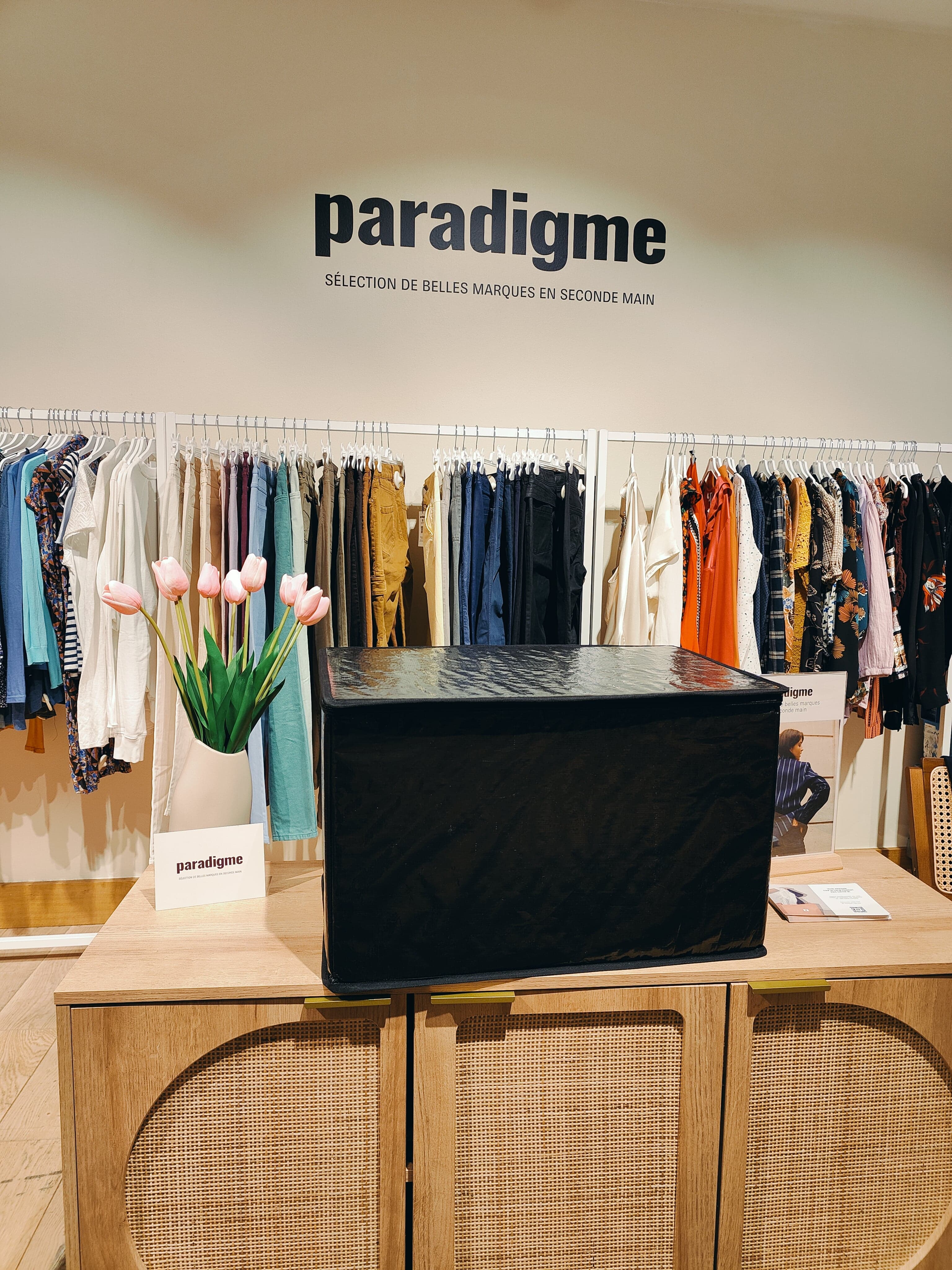 Boîte navette Woopak pour flux seconde main