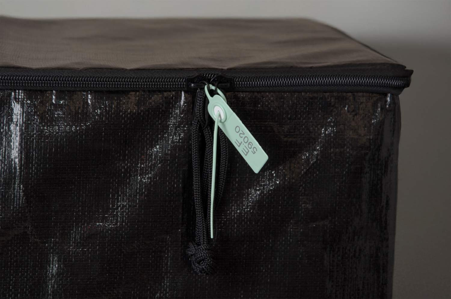 tracabilite-rfid-qr-code-emballage-logistique-inverse